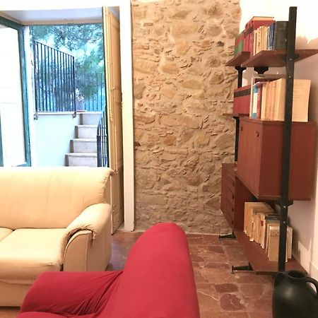 Casa Vacanze Via Convento Hotel Ficarra Exterior photo